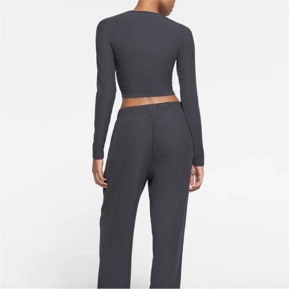 Skims Soft Lounge Long Sleeve  Crop Top Size L - Picture 2 of 6